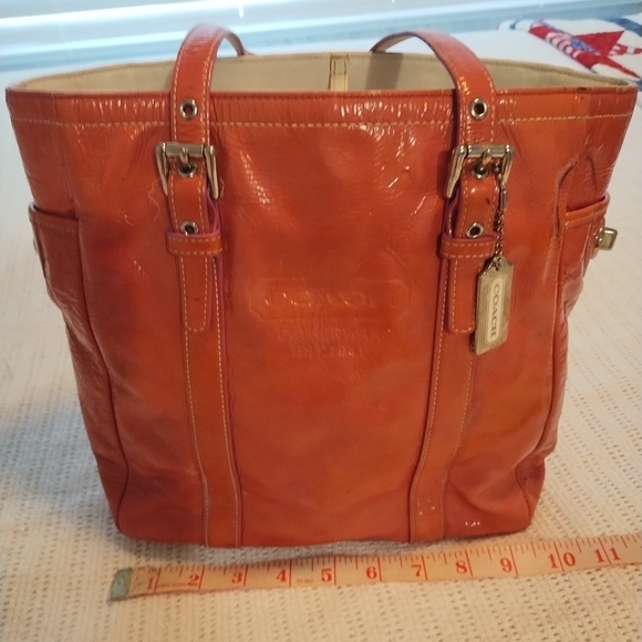 Coach  Salmon Bag Tote Bag, 1 Wristlet, 1 Wallet Wristlet - Picture 10 of 16